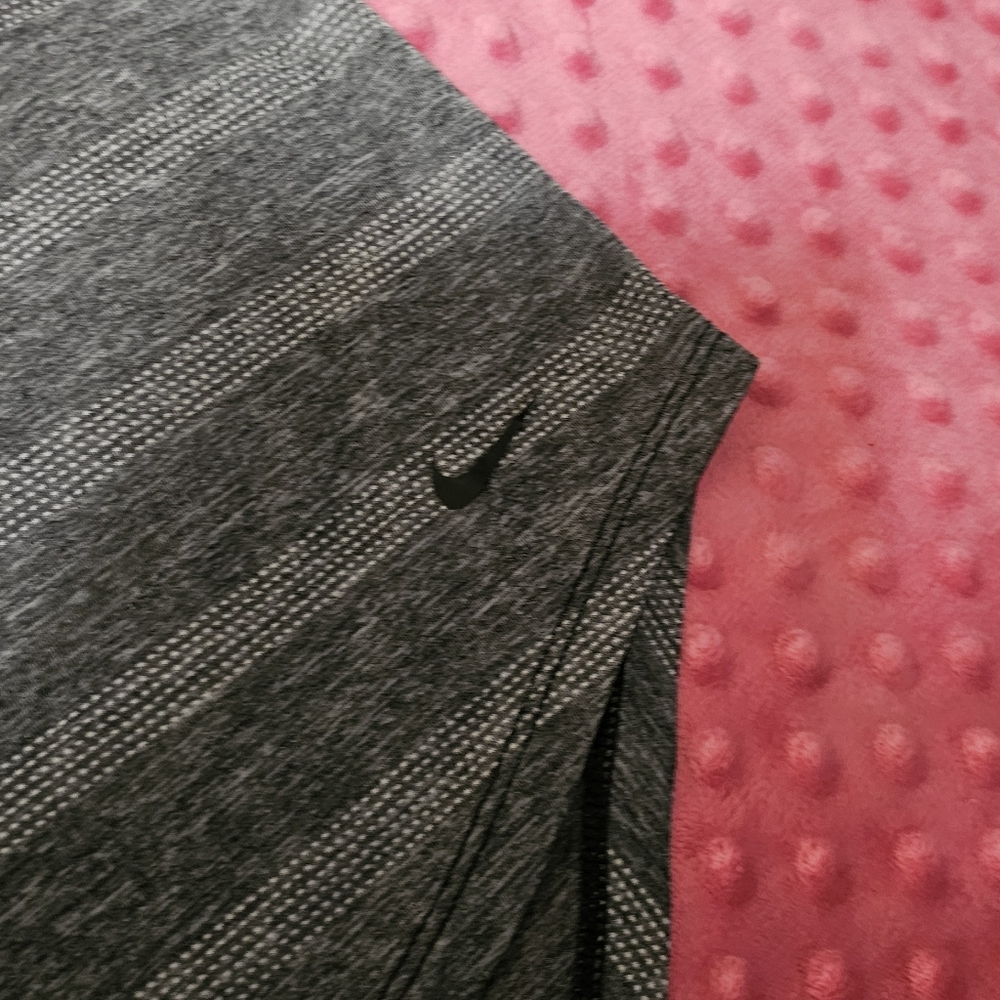 Nike Racerback Tank Top - Size XS - Picture 2 of 6